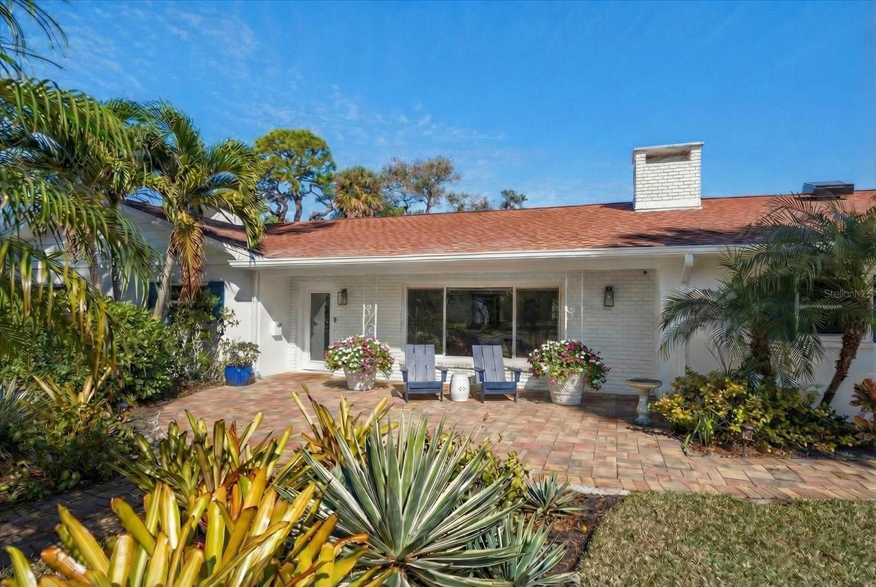 252 S Garden Cir., Belleair, FL 33756