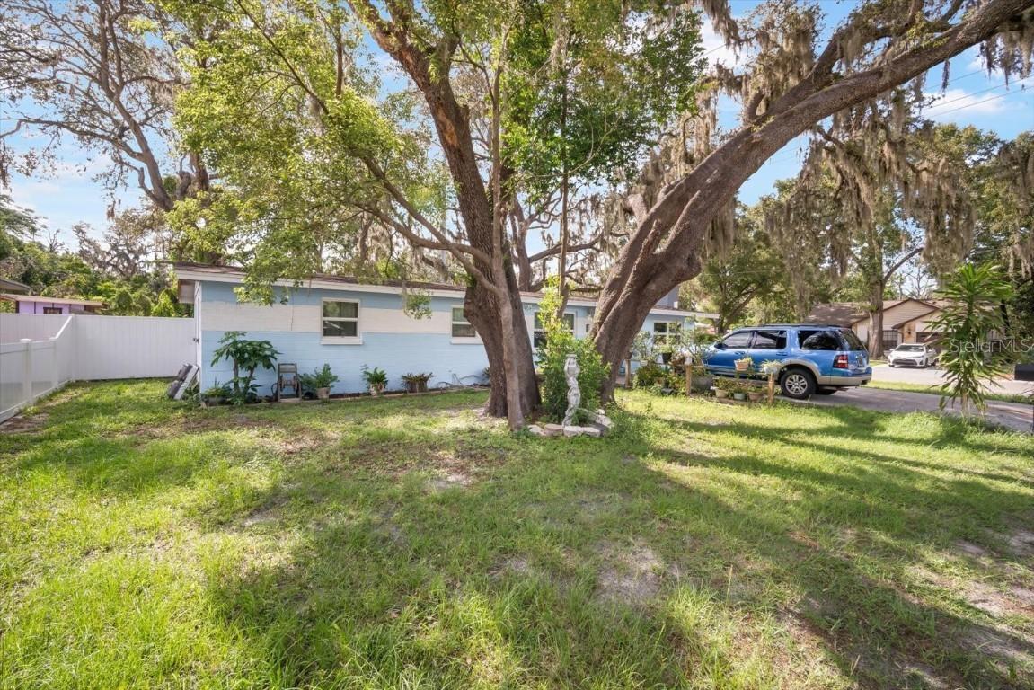 8101 N Dakota Ave., Tampa, FL 33604