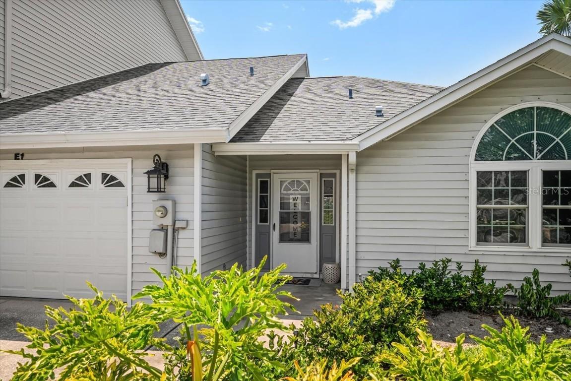 11722 Currie Ln. #E1, Largo, FL 33774
