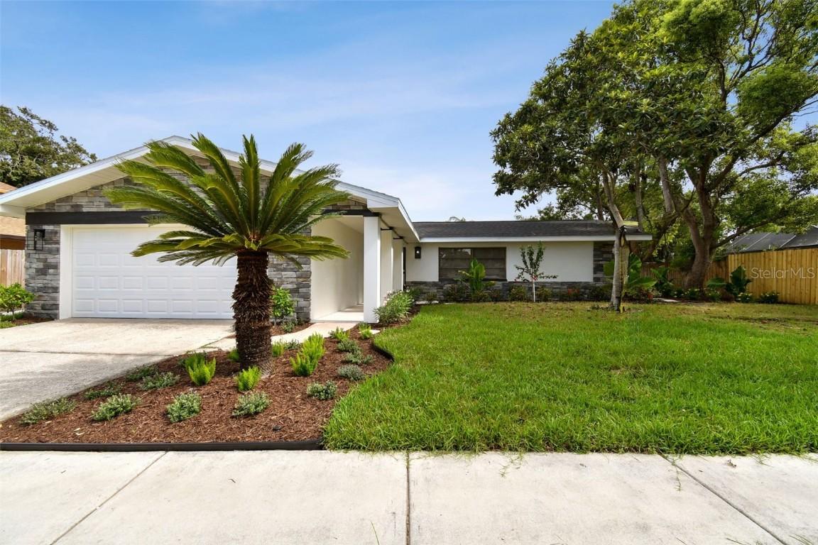 1386 Wexford Dr., Palm Harbor, FL 34683
