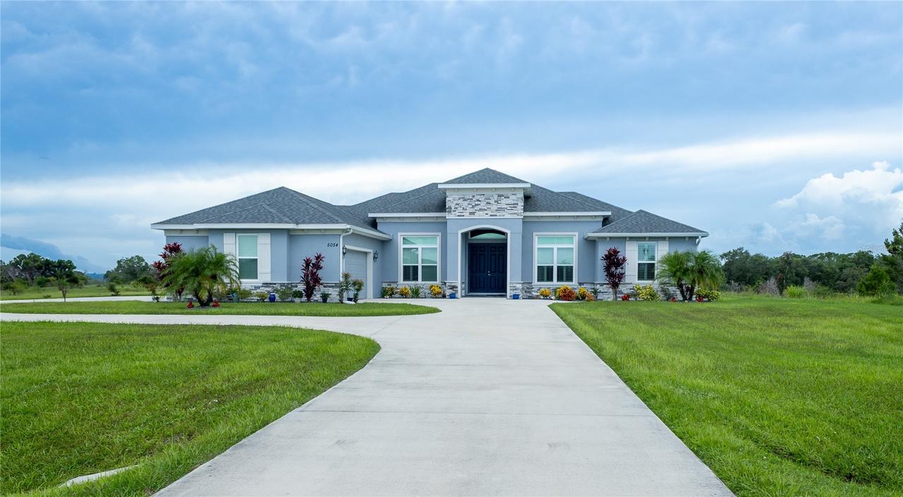 5054 Lake Toscana Dr., Wimauma, FL 33598