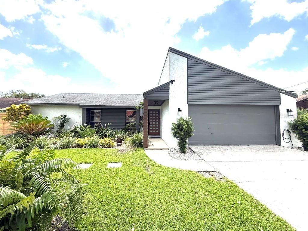 8020 N Gomez Ave., Tampa, FL 33614