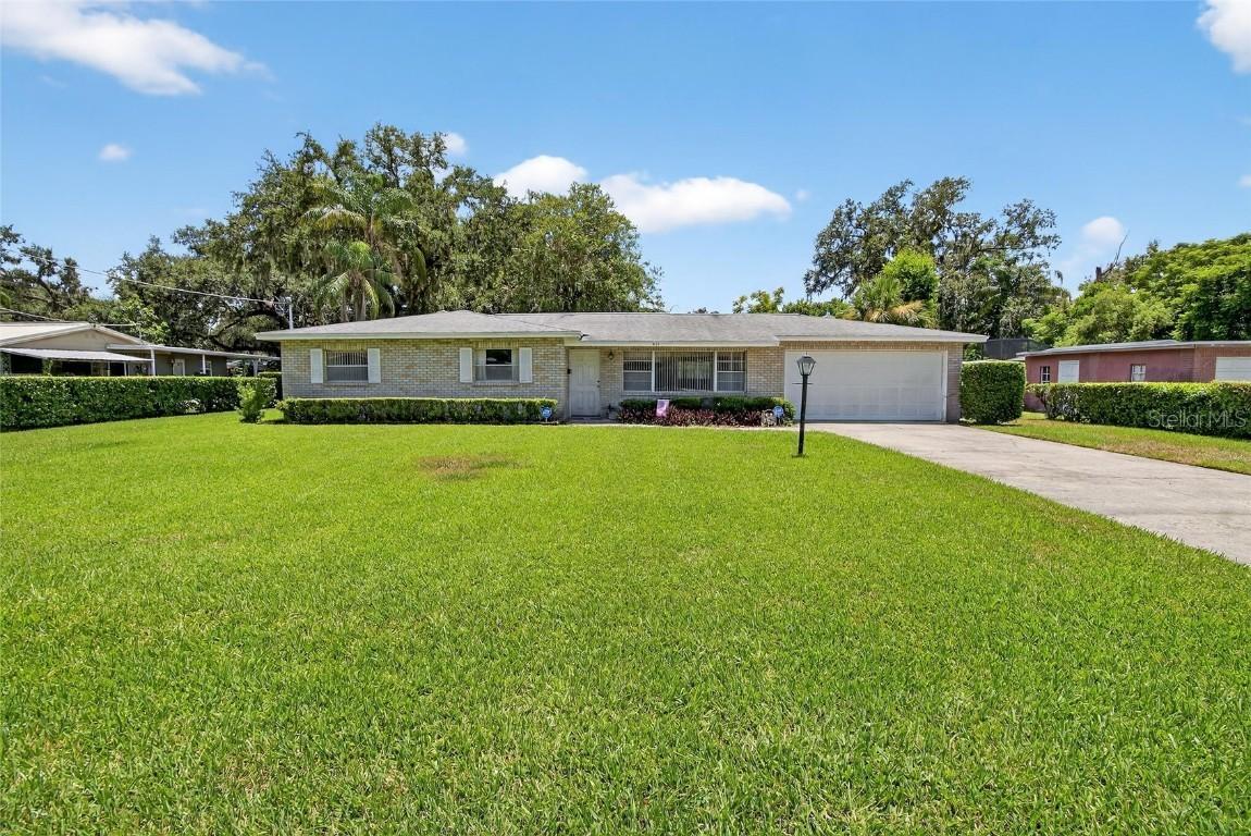 511 Coulter Rd., Brandon, FL 33511