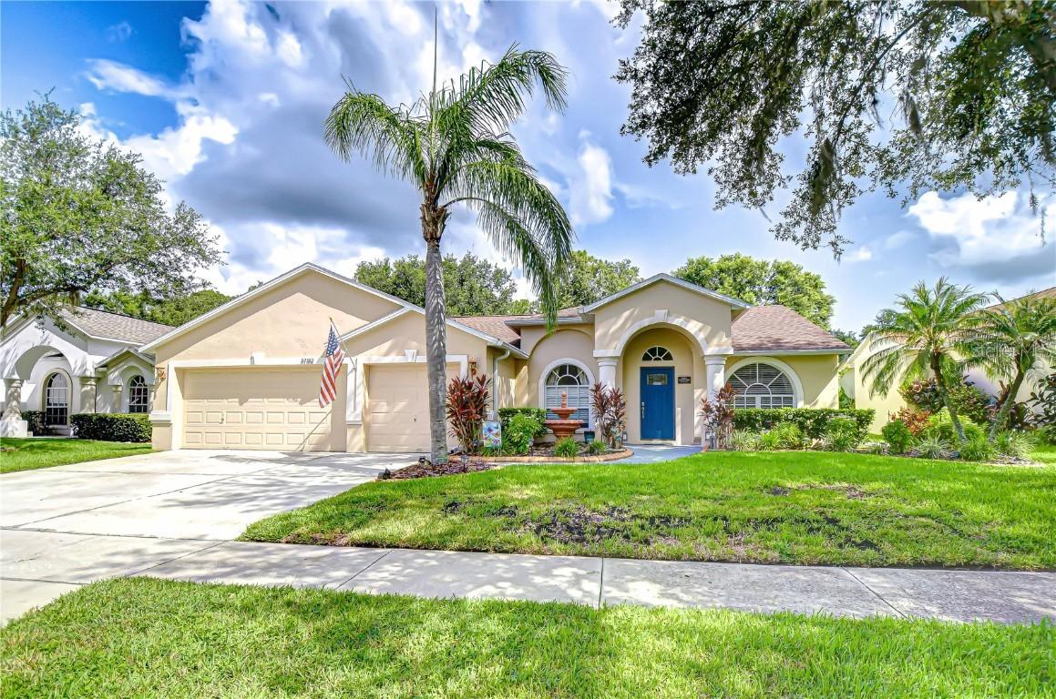 17112 Falconridge Rd., Lithia, FL 33547
