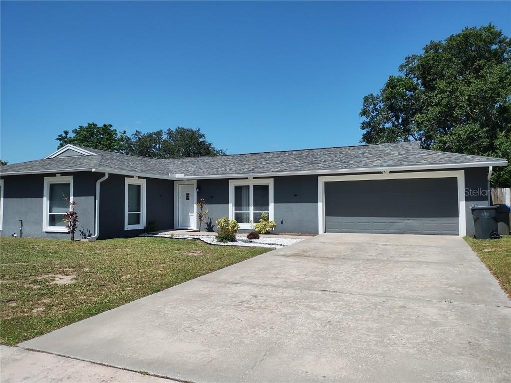 2210 Kingswood Ln., Brandon, FL 33511