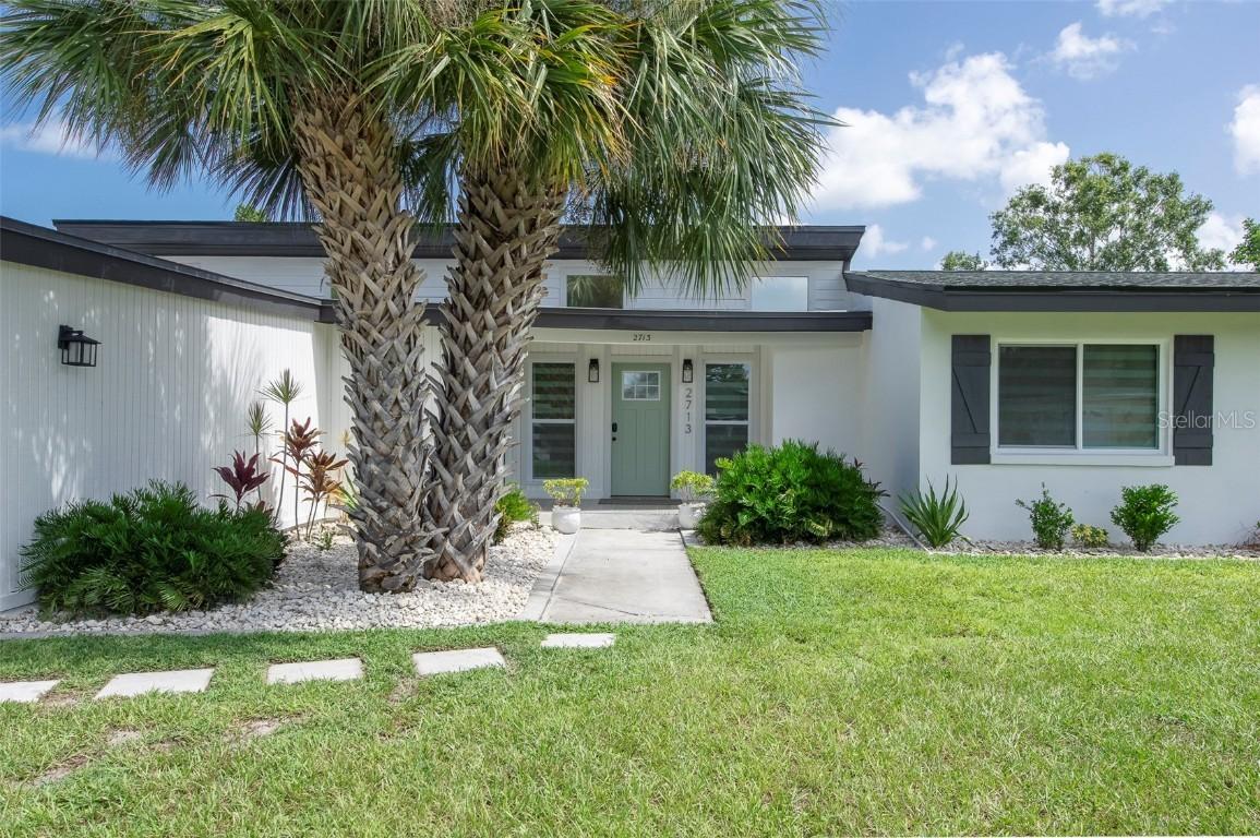 2713 Renatta Dr., Belleair Bluffs, FL 33770