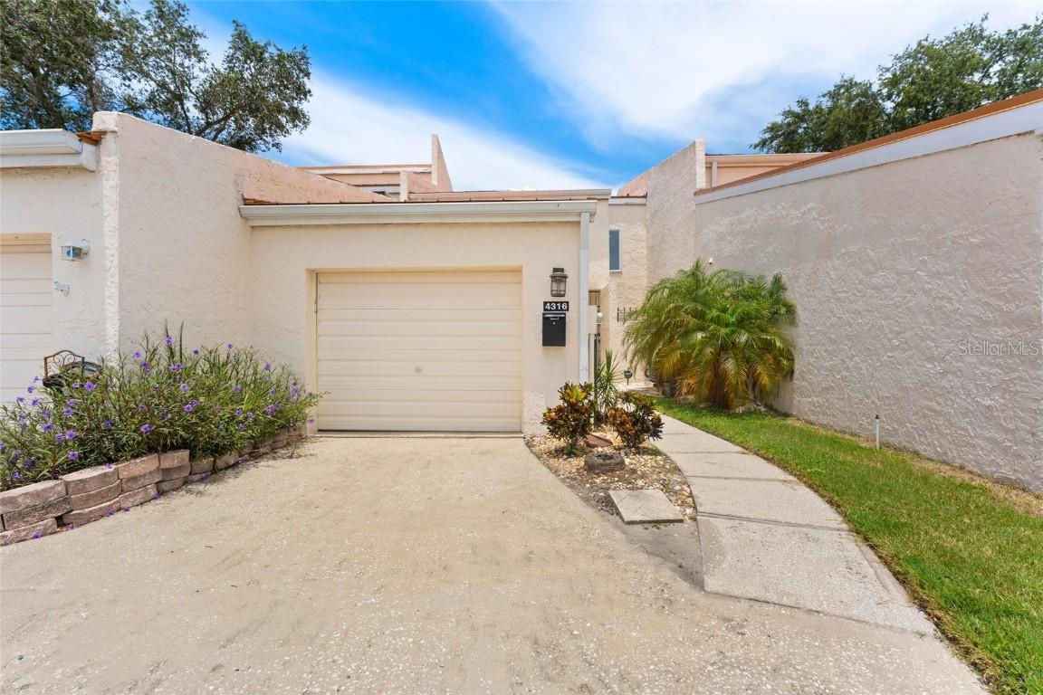 4316 Sunray Ct. #34, Tampa, FL 33615