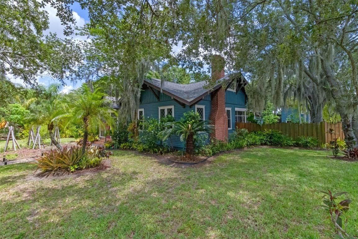 302 E Central Ave., Lake Wales, FL 33853