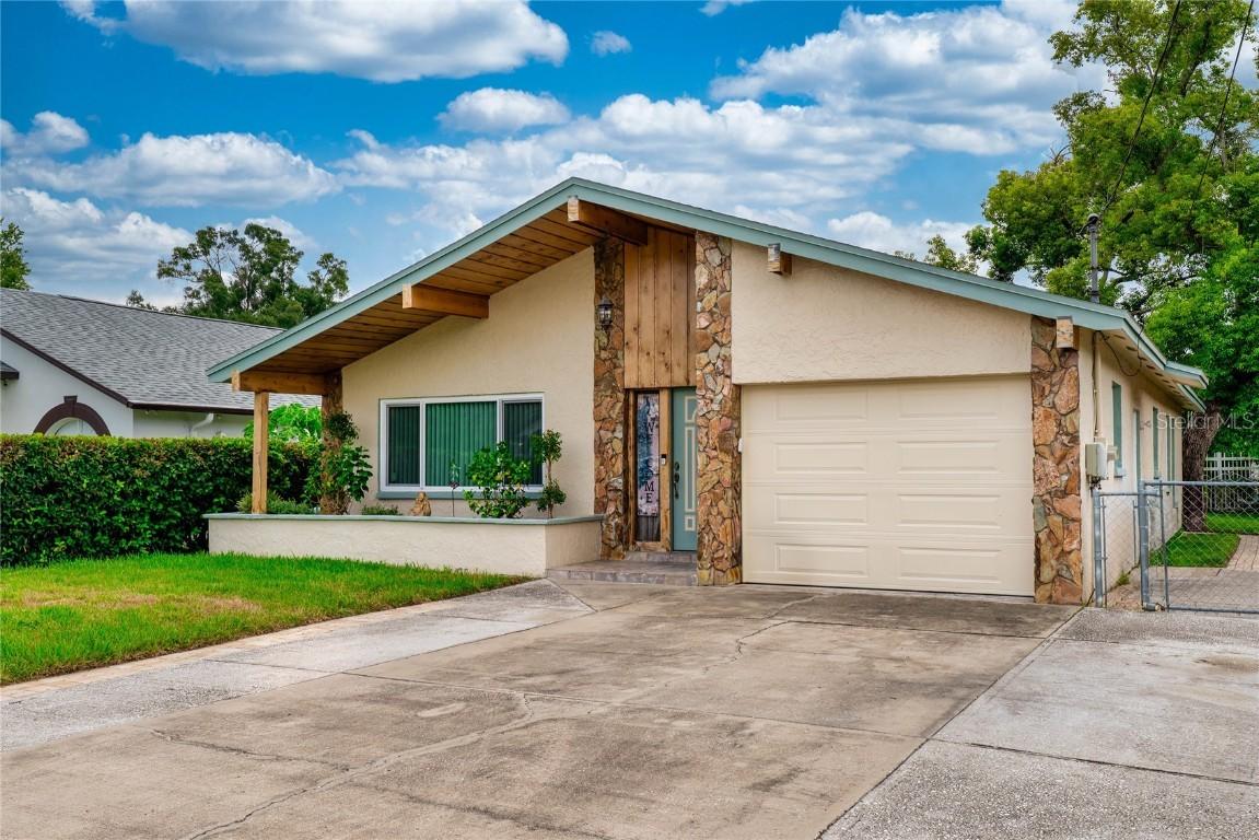 7523 Blossom Ave., Tampa, FL 33614