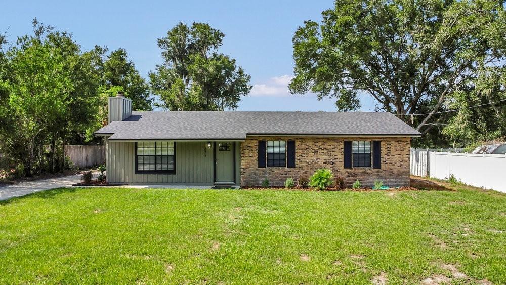 1305 E Ohio Ave., Deland, FL 32724
