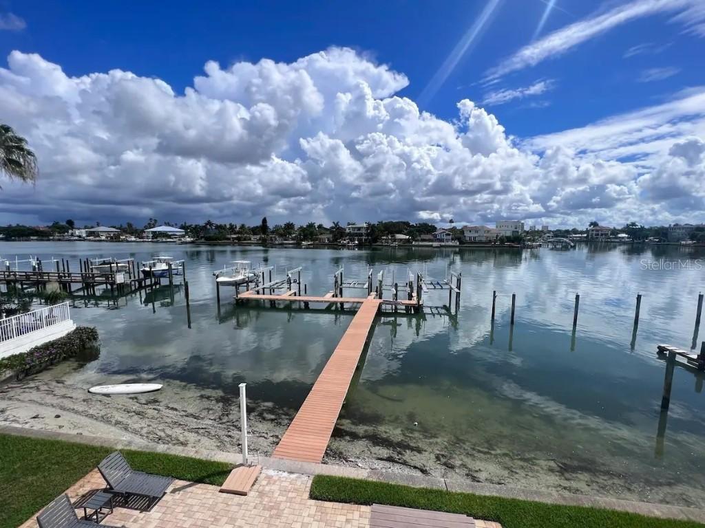 10109 Gulf Blvd. #202, Treasure Island, FL 33706