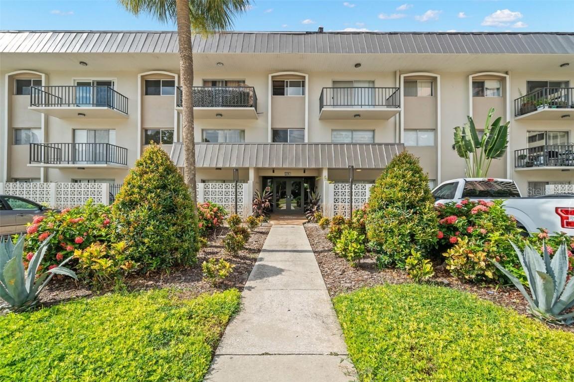 4606 W Gray St. #107, Tampa, FL 33609