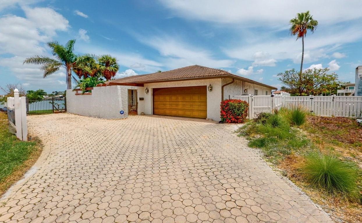 5960 Bahama Way, St Pete Beach, FL 33706