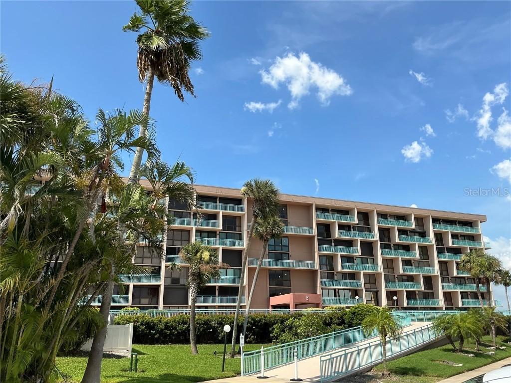 1 Key Capri #213E, Treasure Island, FL 33706