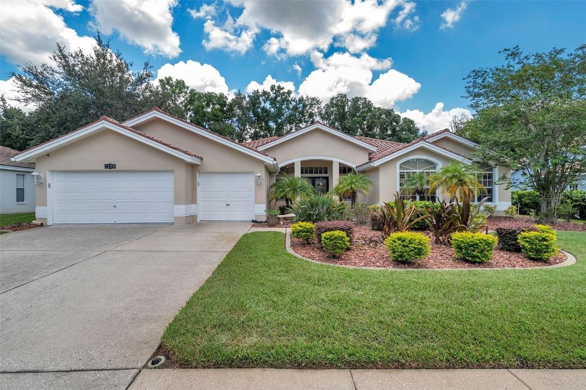 1230 Berkshire Ln., Tarpon Springs, FL 34688