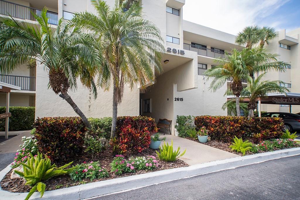2615 Cove Cay Dr. #107, Clearwater, FL 33760