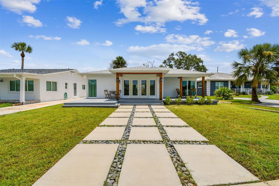 315 S Spring Blvd., Tarpon Springs, FL 34689