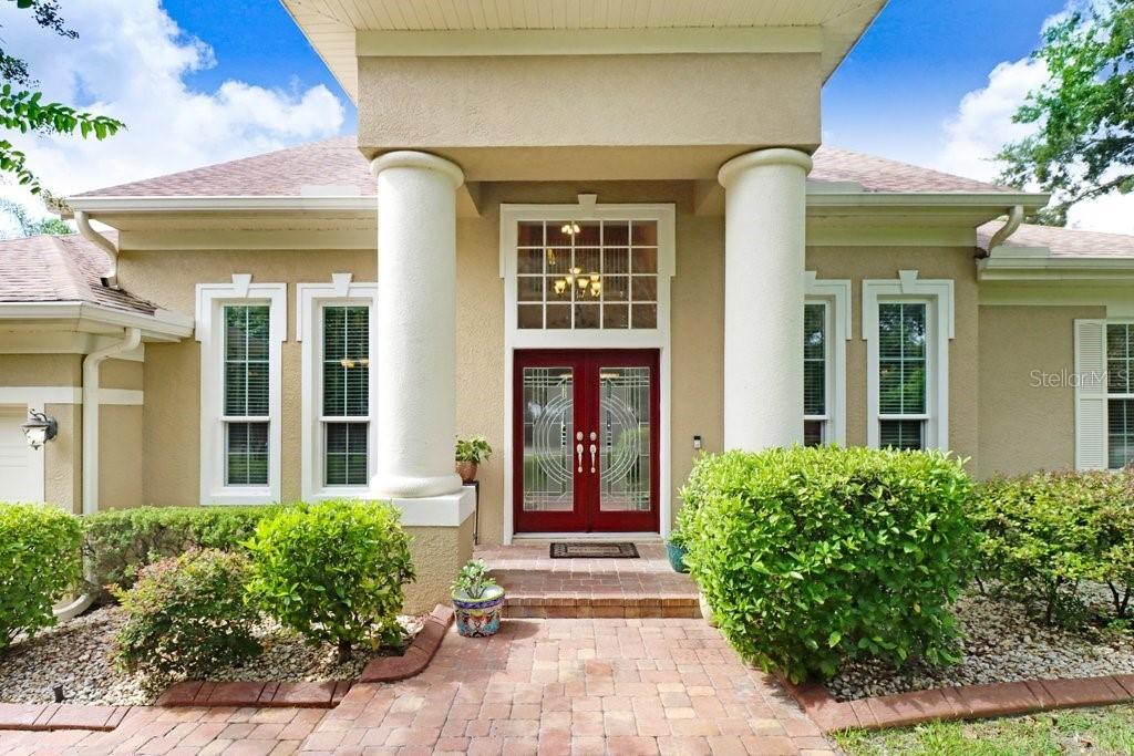 2433 Fox Forest Dr., Lutz, FL 33549