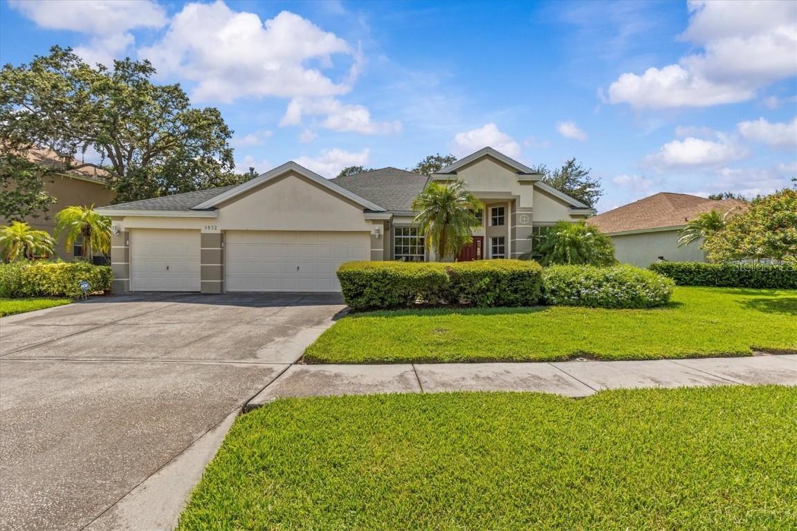 1852 Longview Ln., Tarpon Springs, FL 34689