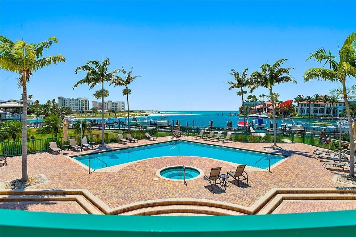 1090 Pinellas Bayway #A5, St Petersburg, FL 33715