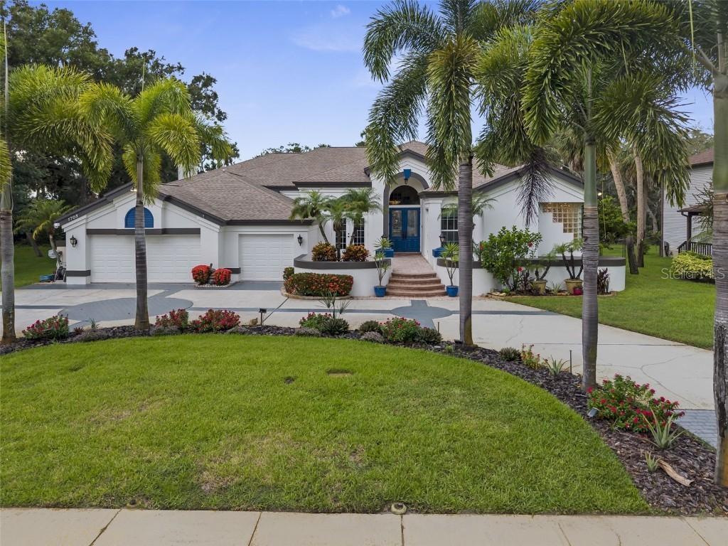 1705 Meyers Cove Dr., Tarpon Springs, FL 34689