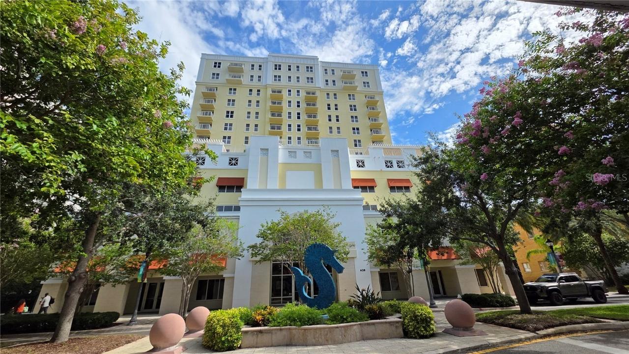 628 Cleveland St. #905, Clearwater, FL 33755