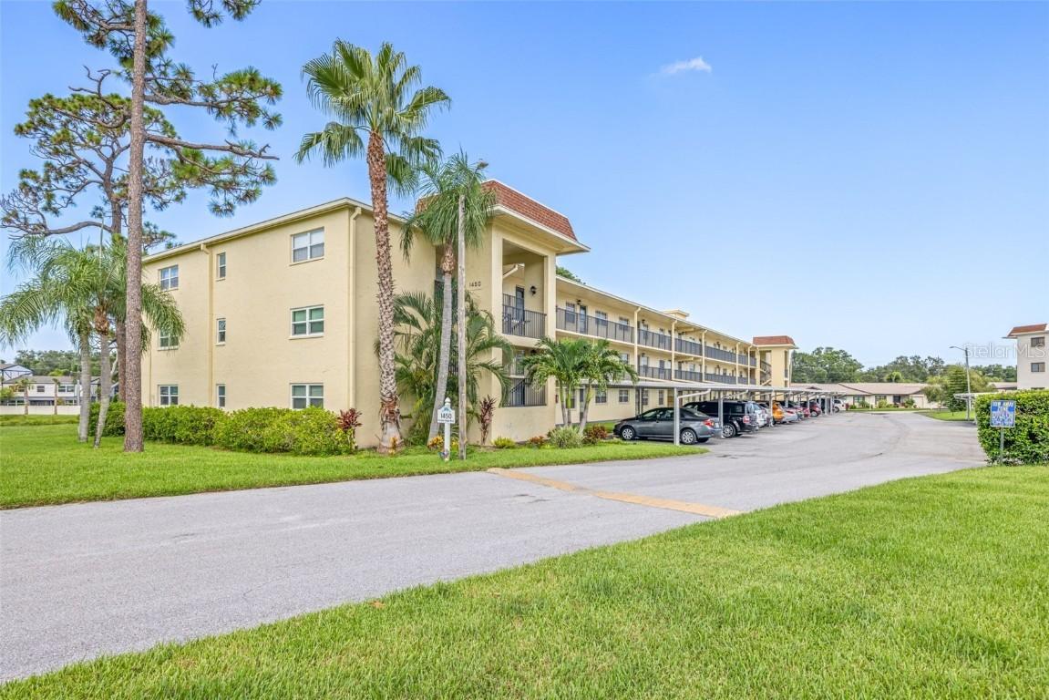 1450 Heather Ridge Blvd. #305, Dunedin, FL 34698