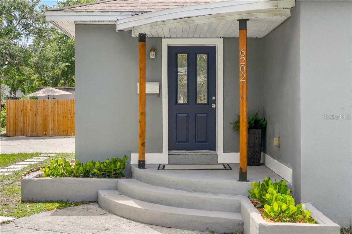 6202 N Flora Vista Ave., Tampa, FL 33604