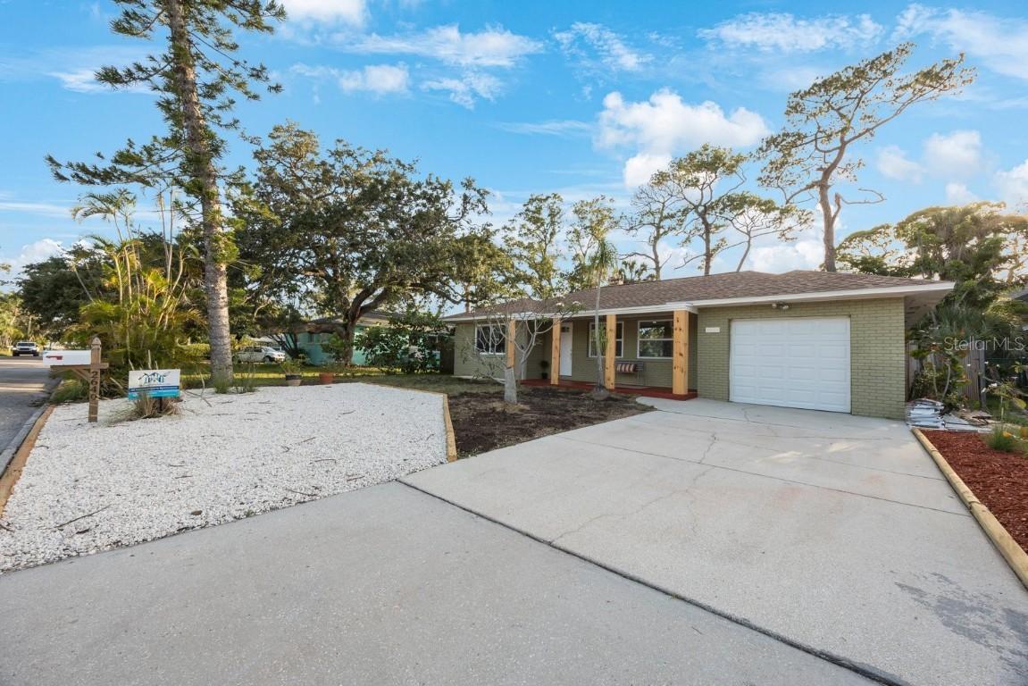 2649 46th St., Gulfport, FL 33711