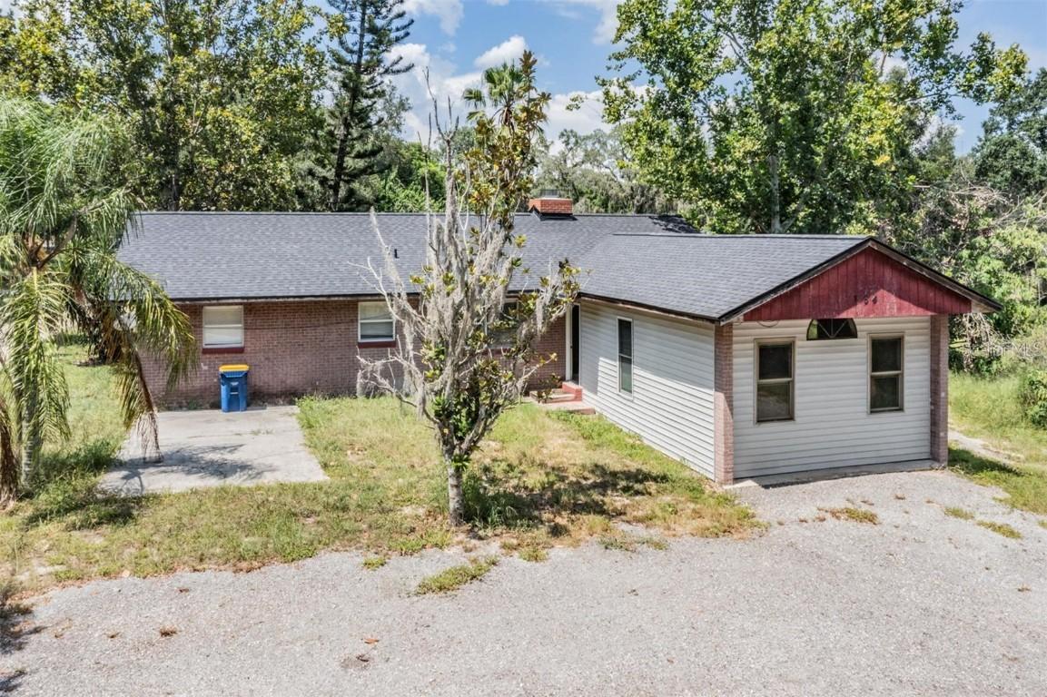 154 Knight St., Mascotte, FL 34753