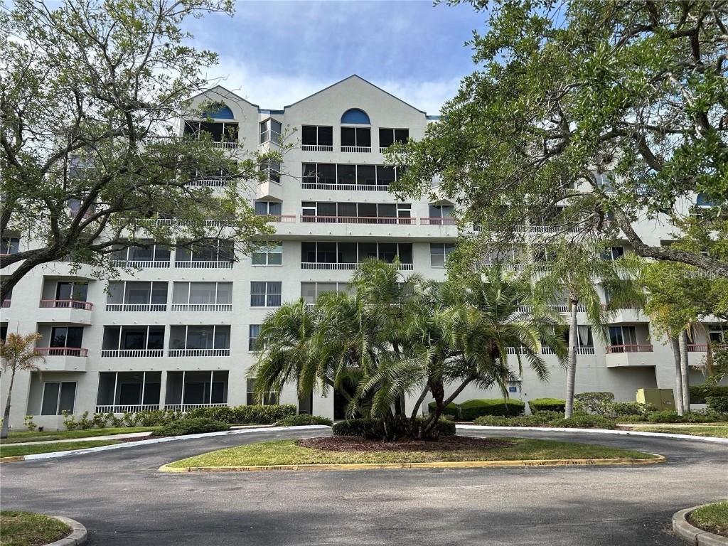 2333 Feather Sound Dr. #B607, Clearwater, FL 33762