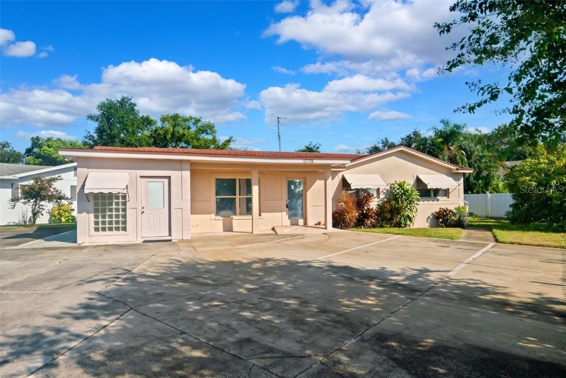 10701 Village Green Ave., Seminole, FL 33772