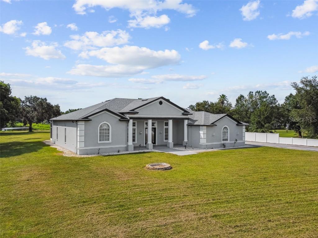 6644 Country Club Rd., Wesley Chapel, FL 33544