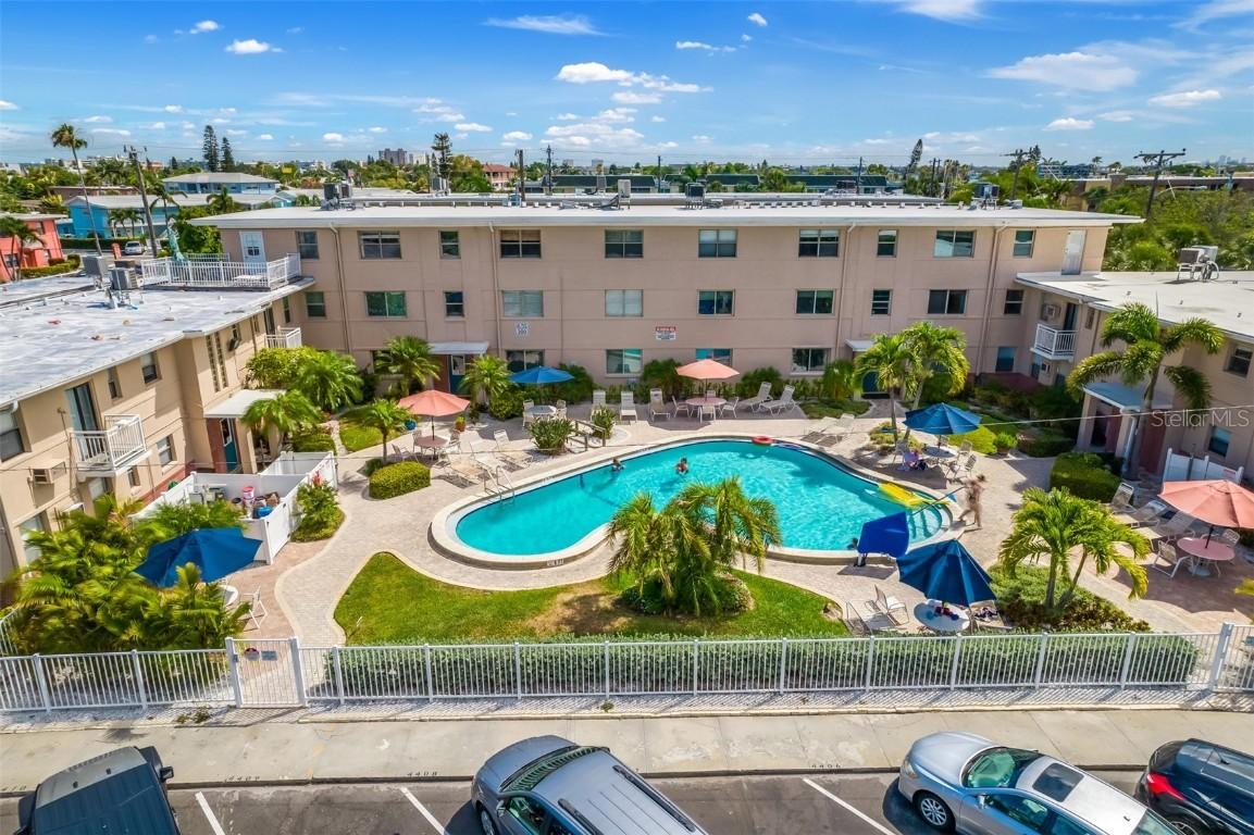 6700 Sunset Way #406, St Pete Beach, FL 33706