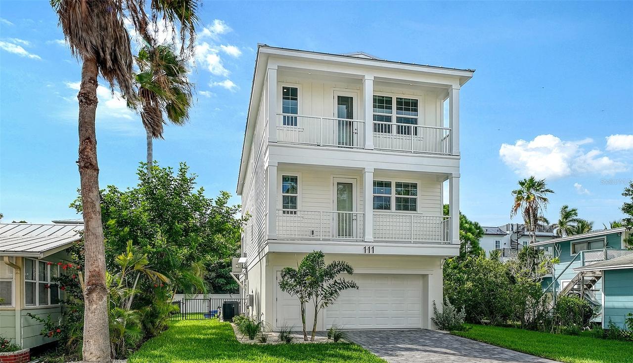 111 S 4th St., Bradenton Beach, FL 34217