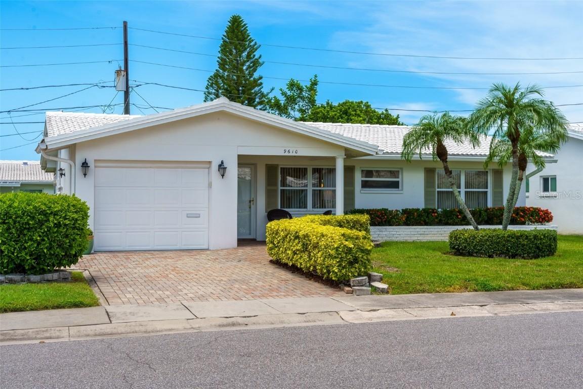 9610 42nd Way, Pinellas Park, FL 33782