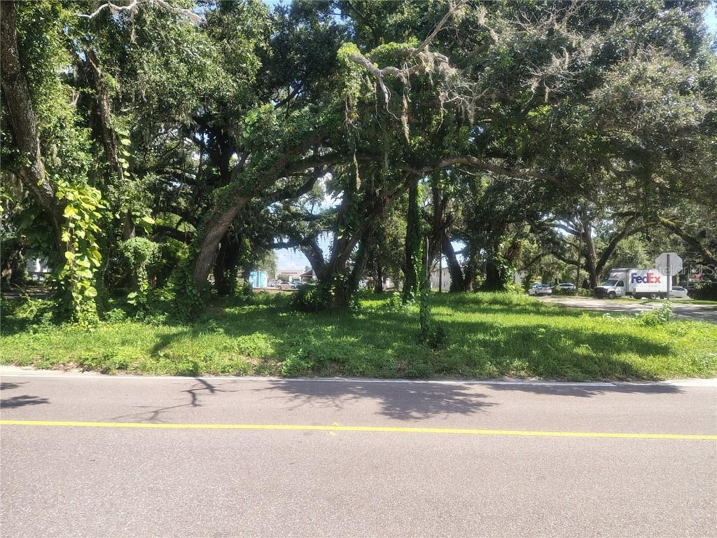 113 E Robertson St., Brandon, FL 33511