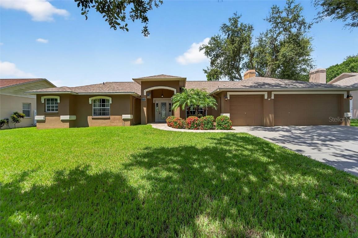 2710 Bent Leaf Dr., Valrico, FL 33594