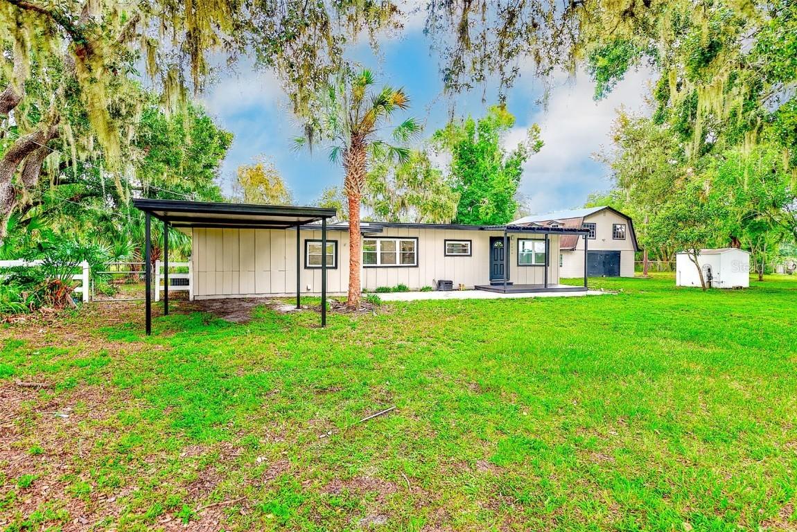 2808 Blount Rd., Dover, FL 33527