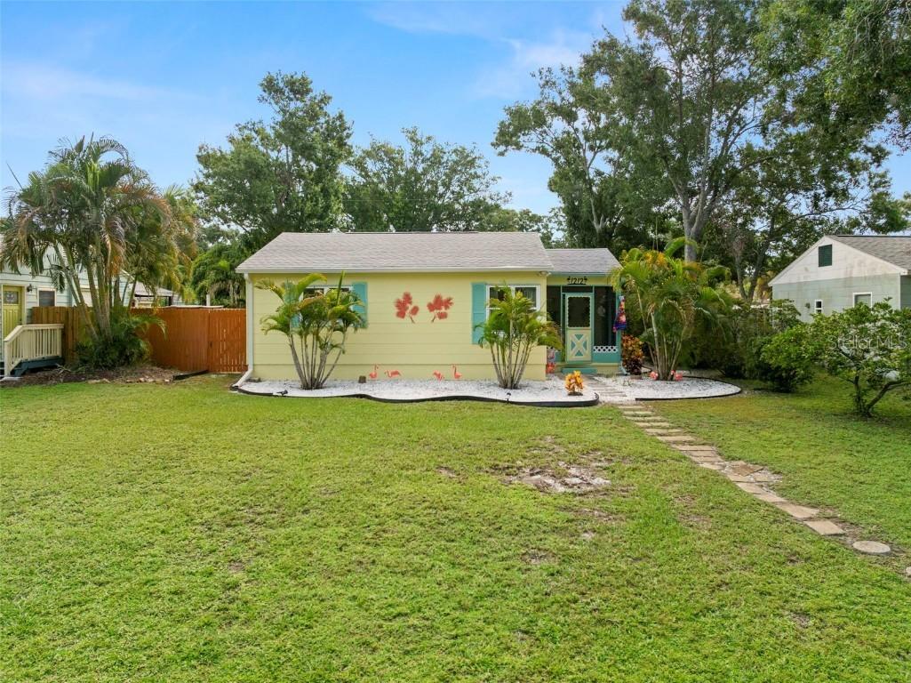 1212 Hull St., Gulfport, FL 33707