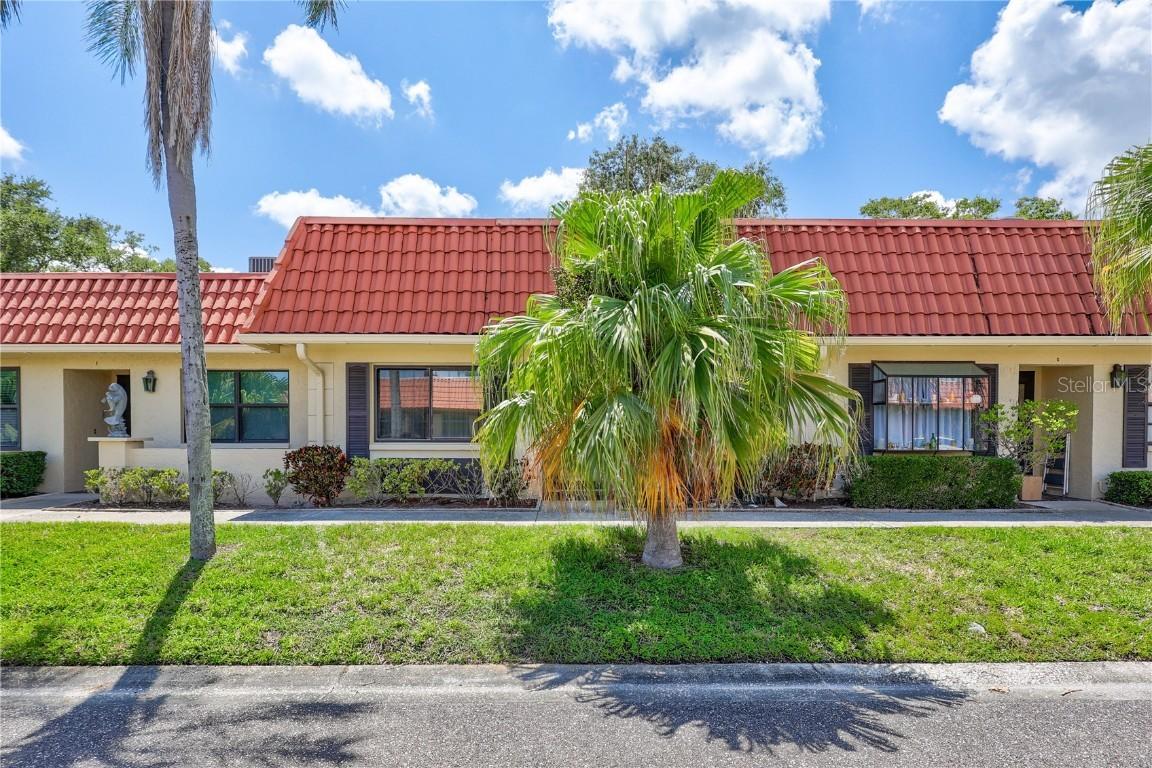19029 N Us Highway 19 Hwy. #18F, Clearwater, FL 33764