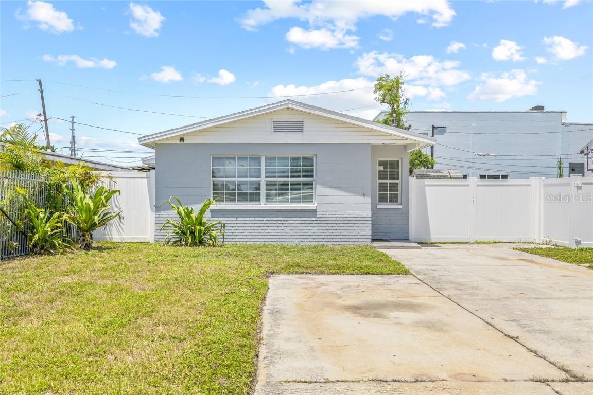 2435 18th Ave., St Petersburg, FL 33713