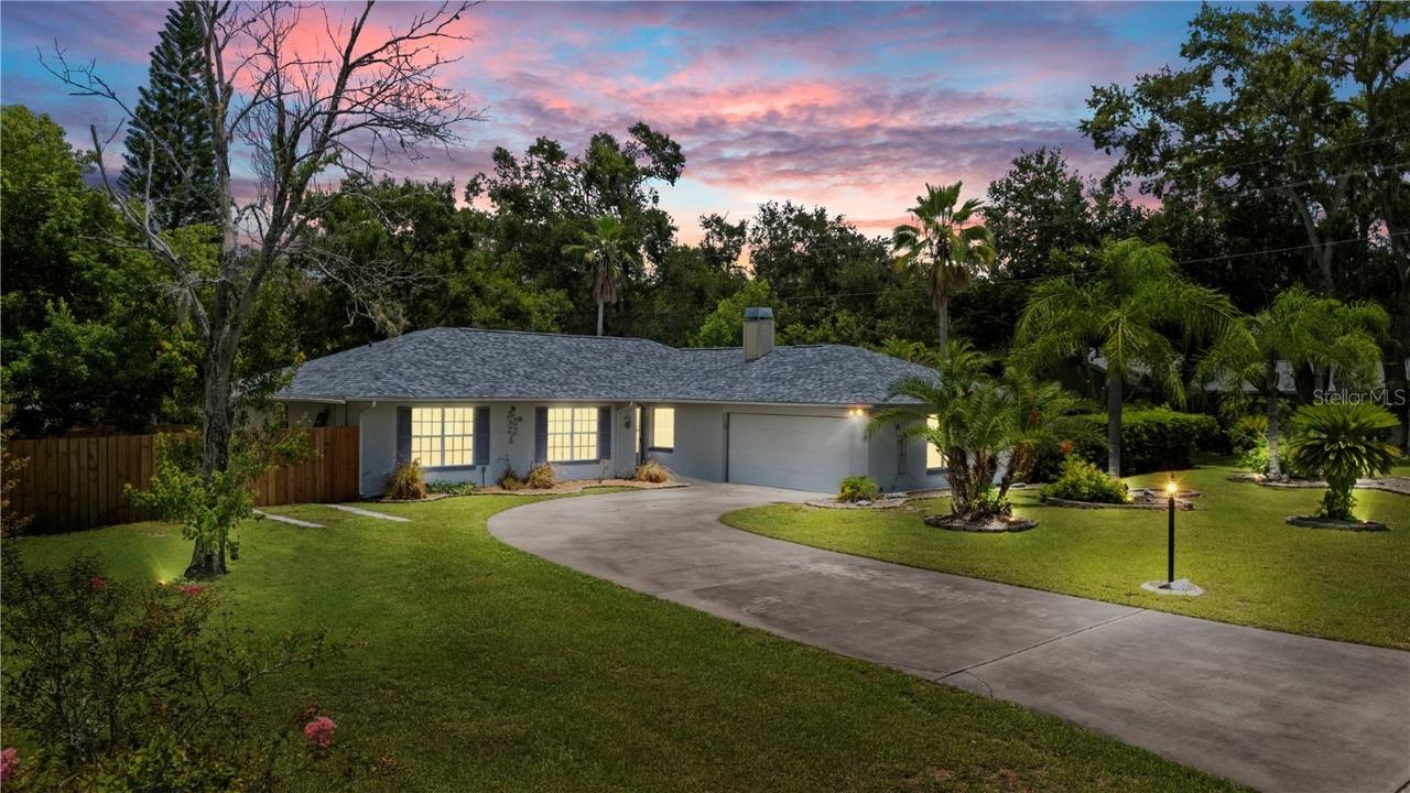 1101 Black Knight Dr., Valrico, FL 33594