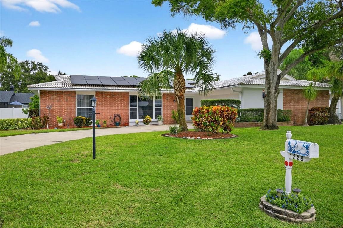 1228 Inverness Dr., Dunedin, FL 34698