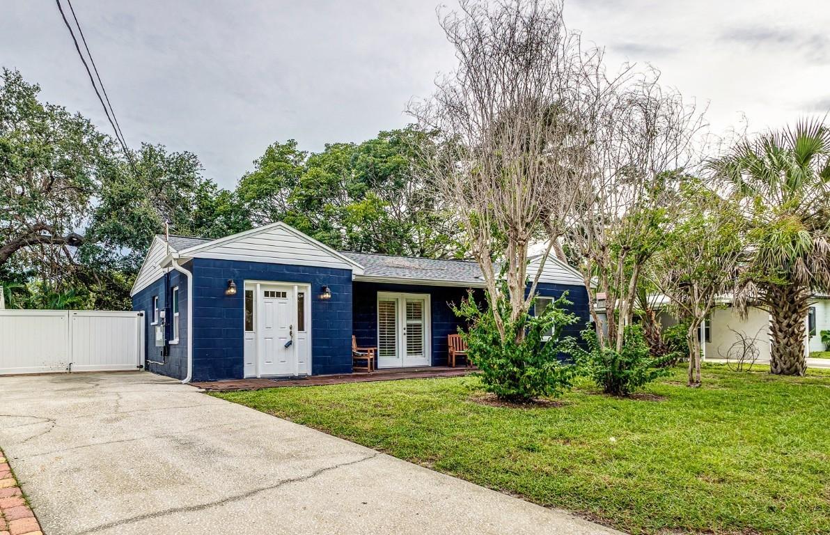 3002 W Meadow St., Tampa, FL 33611