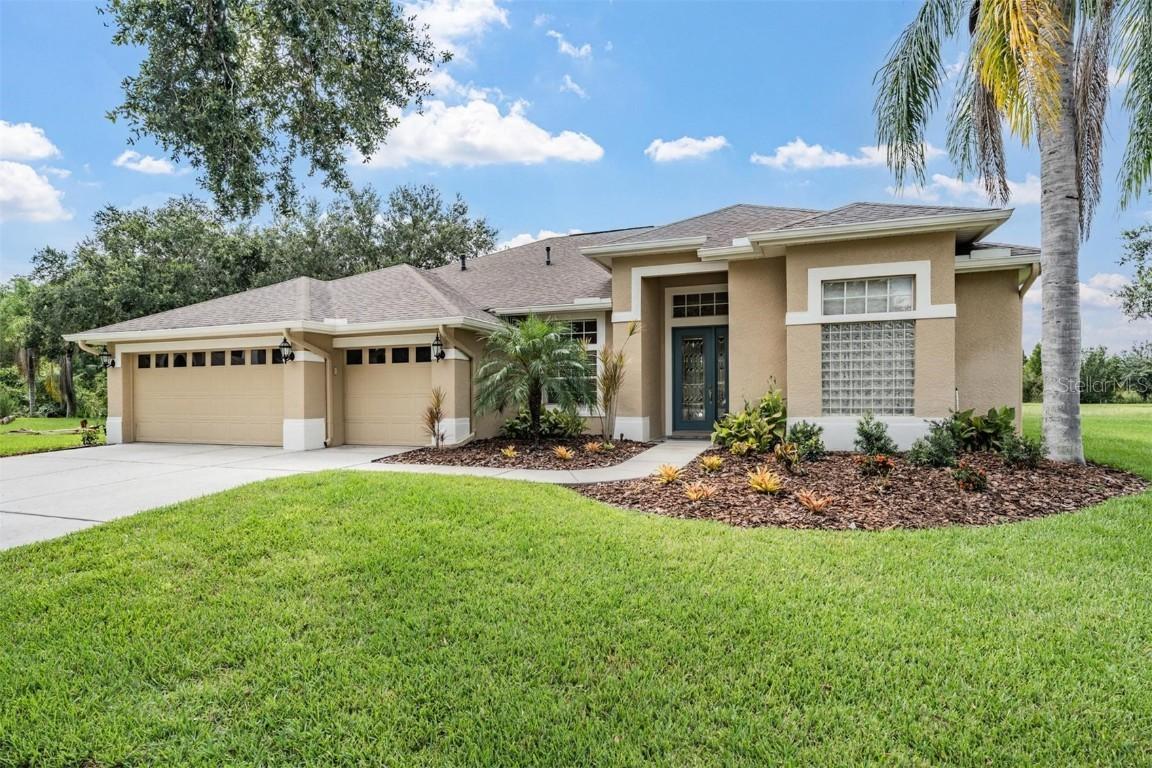 19118 Mandarin Grove Pl., Tampa, FL 33647