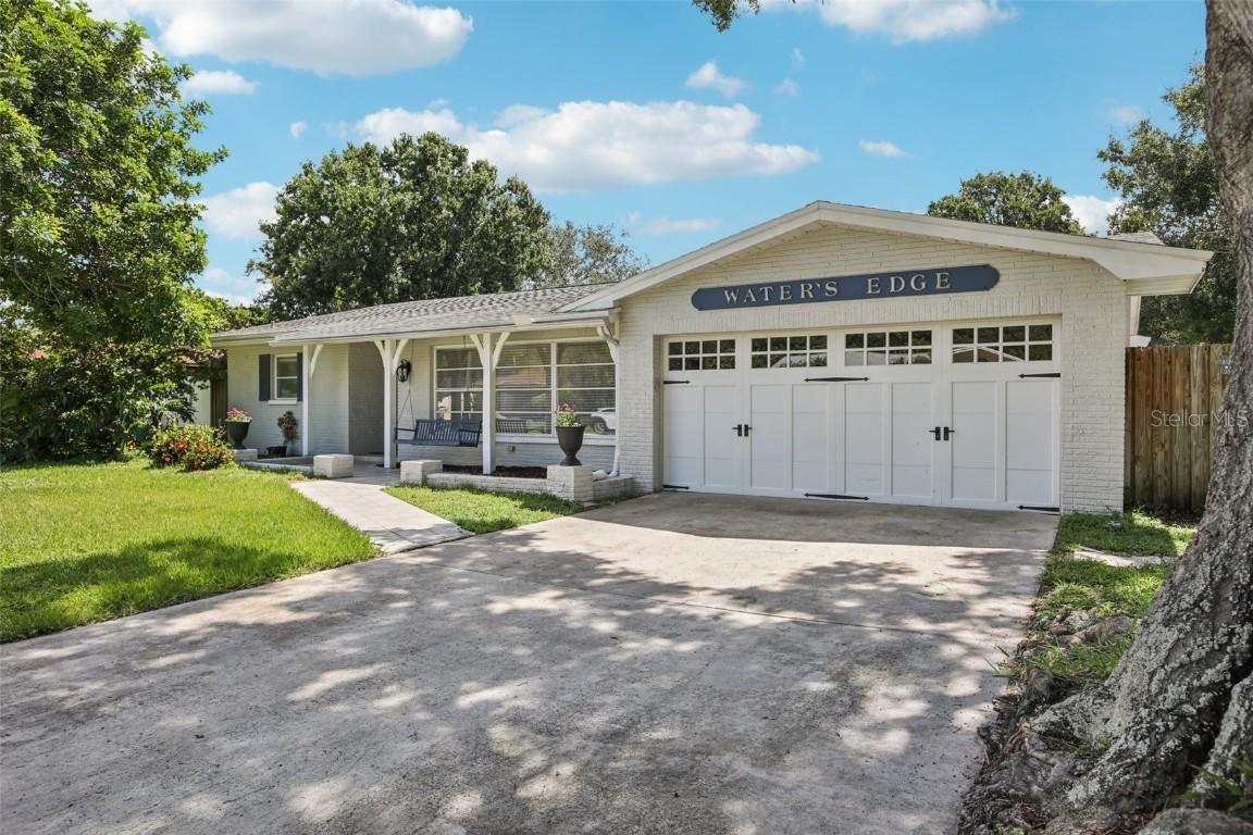 1317 Ranchwood Dr., Dunedin, FL 34698