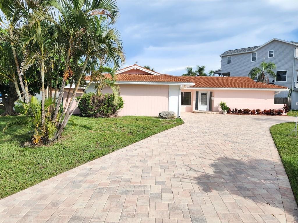 1410 Sea Gull Dr., St Petersburg, FL 33707
