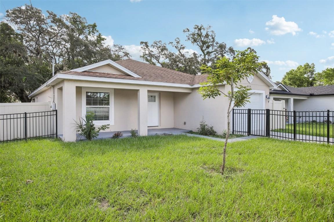 8715 N 37th St., Tampa, FL 33604