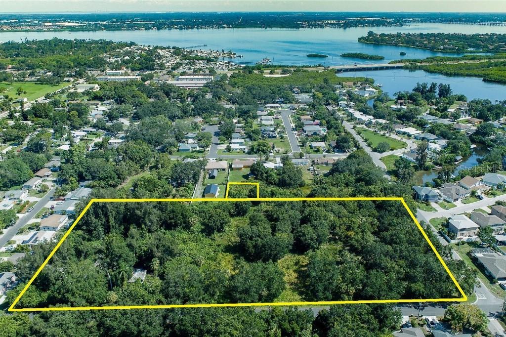 2801 11th Ave., Bradenton, FL 34208